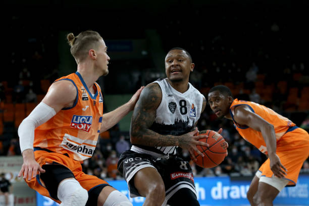 新勒沃库森 新勒沃库森